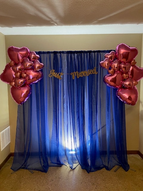 Wedding balloon decor installation